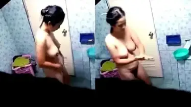 Ngintip Tante Cantik Mandi Malah Kepergok