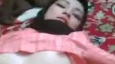 Ukhti Hijab ABG Cantik Pasrah Digenjot Kasur